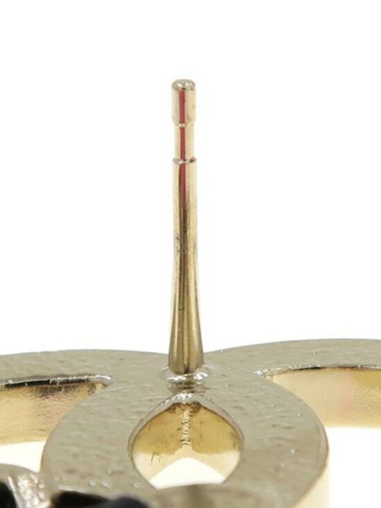 Chanel - Picture 7 of 9